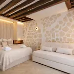 M1 - Magnificent Studio in Le Marais\'s Heart
